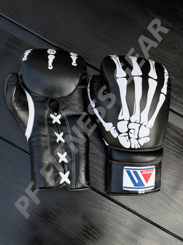 Winning Skull boxing gloves Black Leather Lace up - Velcro