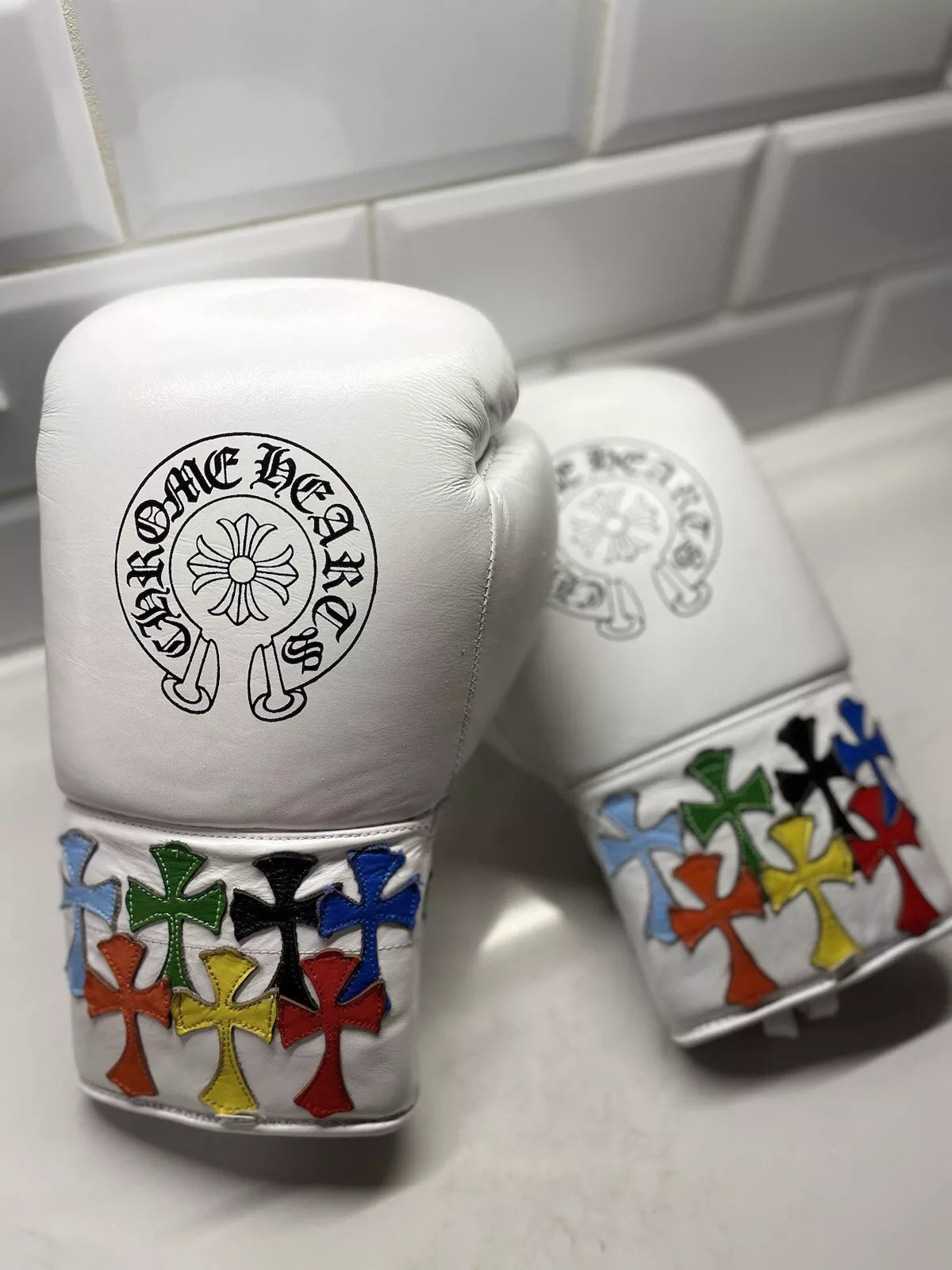 Winning boxing gloves Cross White Leather Lace up - Velcro