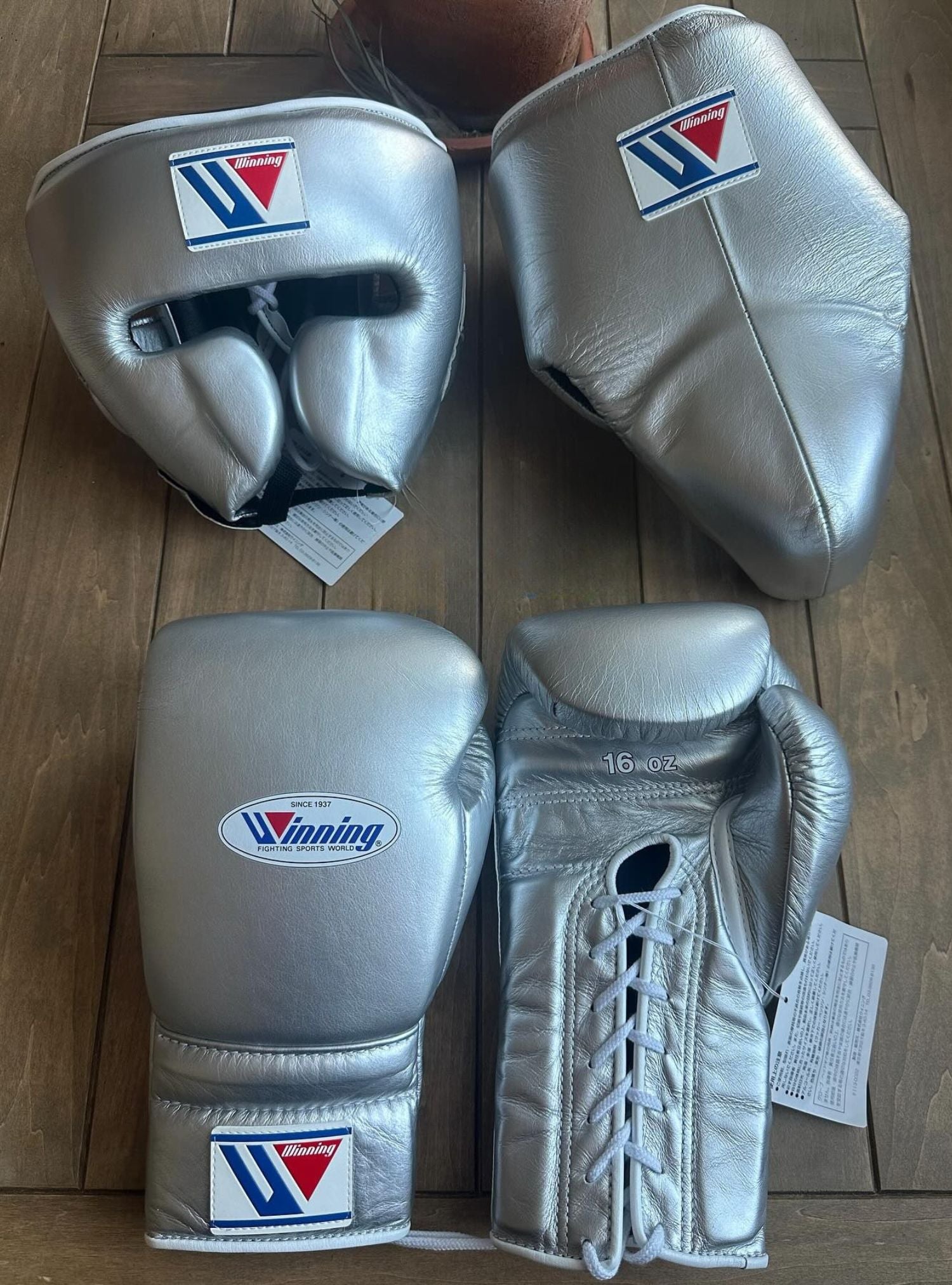 Affordable Winning boxing set Silver Leather