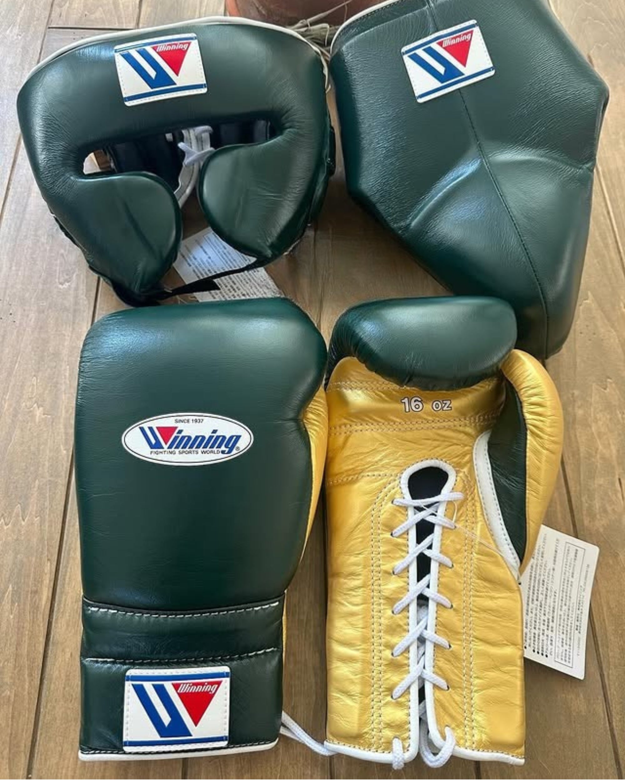 Winning Training Boxing set Green Gold Leather Laceup velcro gloves