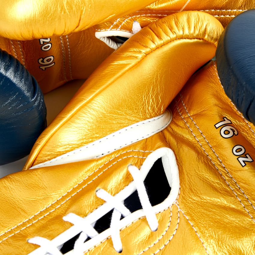 Winning boxing gloves 16oz Lace up