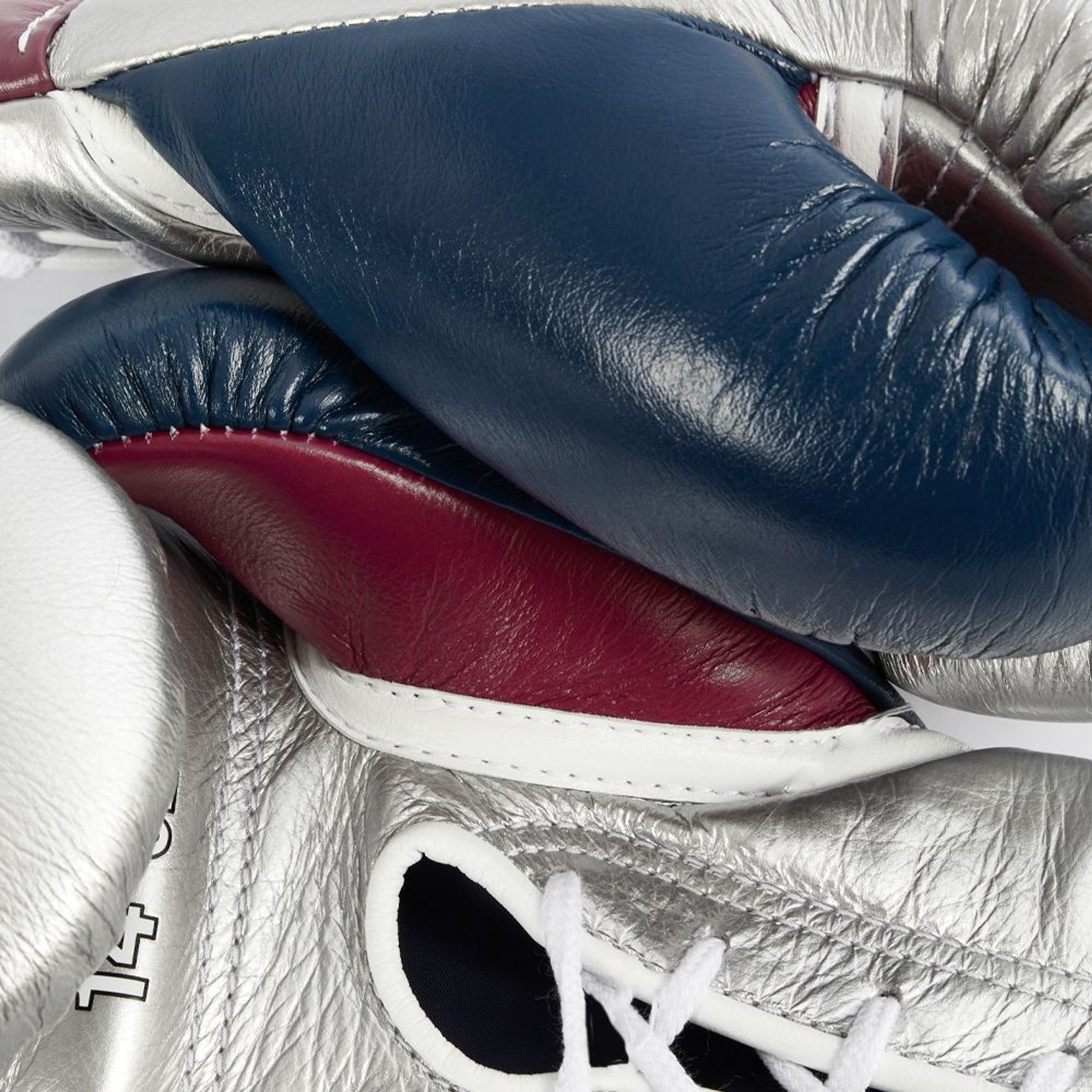 Winning boxing gloves Affordable Silver Leather Lace up - Velcro
