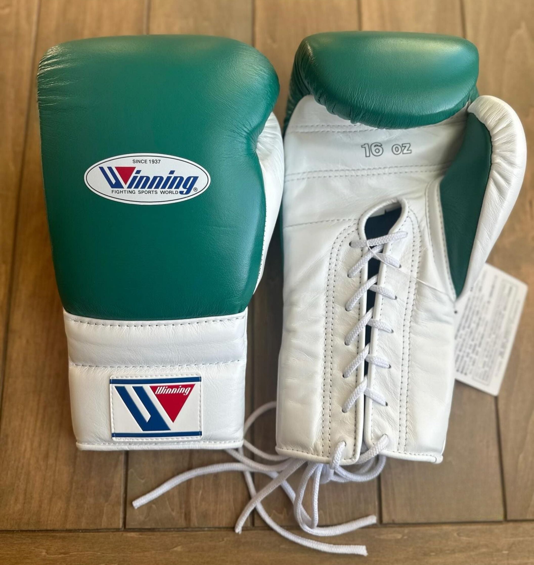 Winning boxing gloves Green White Leather Lace up - Velcro