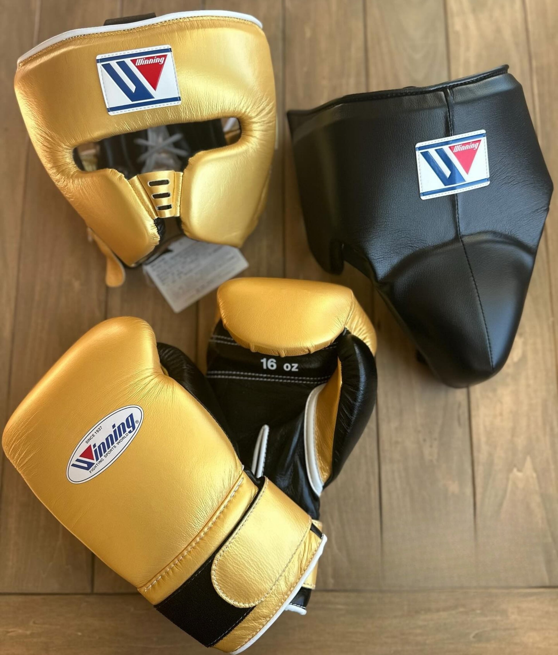 Winning strap boxing gloves set ,winning boxing gloves, Winning Head p ...